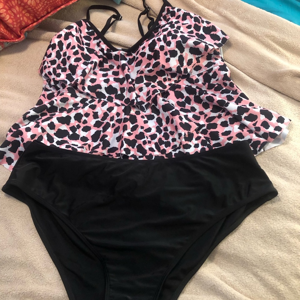 Ladies new swimsuit tankini